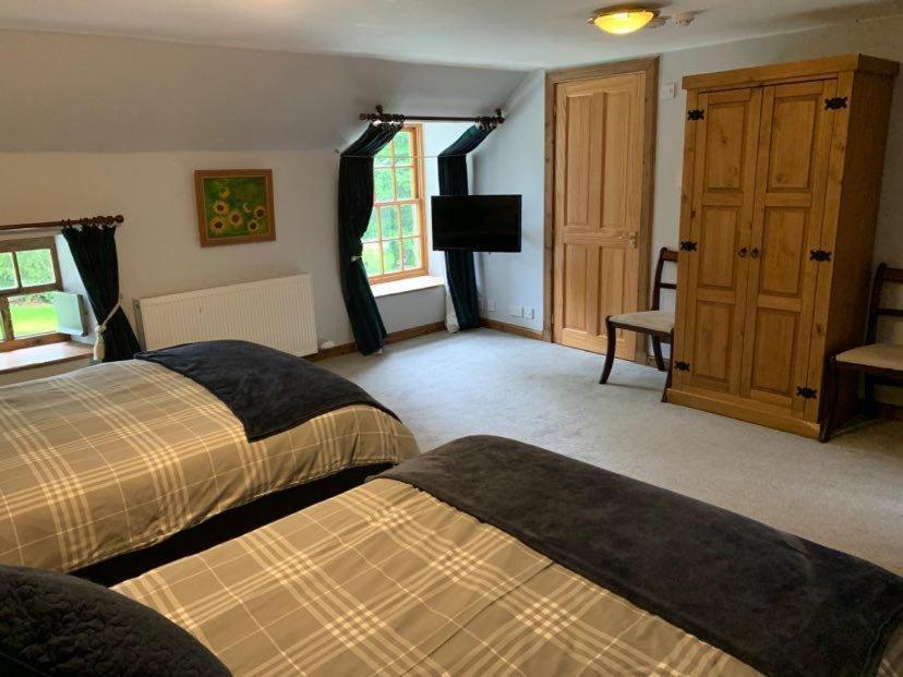 Lodge At Lochside Bridgend of Lintrathen Esterno foto