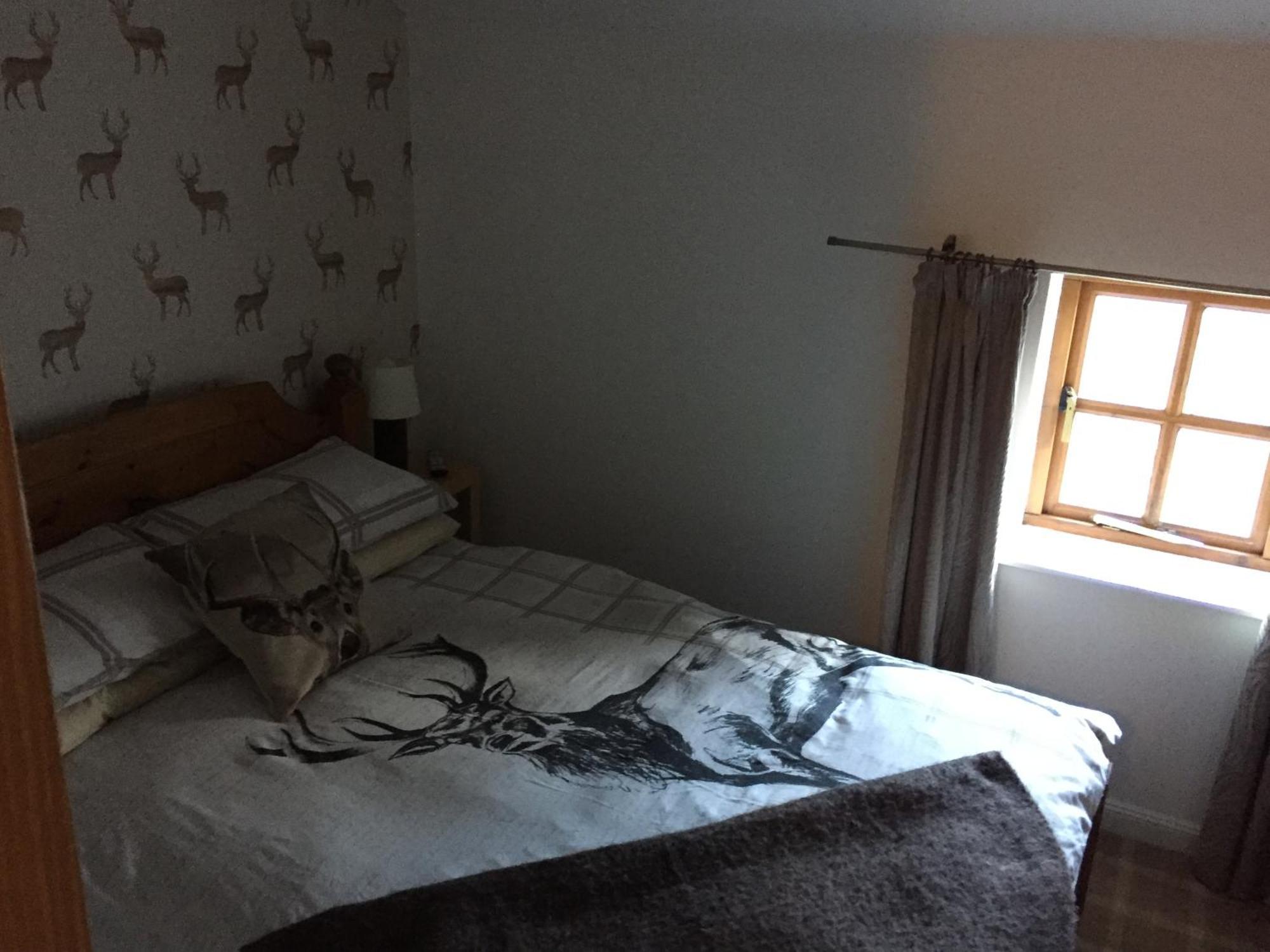 Lodge At Lochside Bridgend of Lintrathen Esterno foto