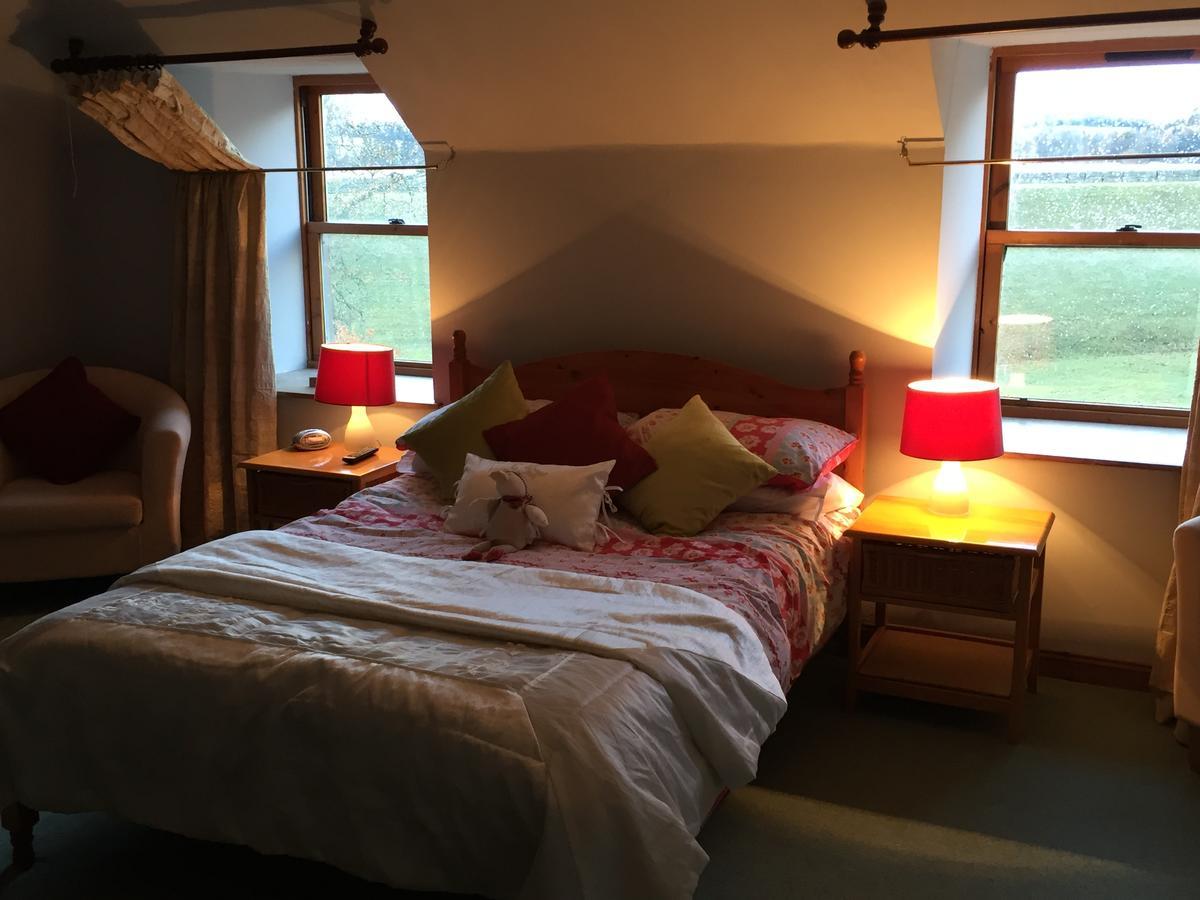 Lodge At Lochside Bridgend of Lintrathen Esterno foto