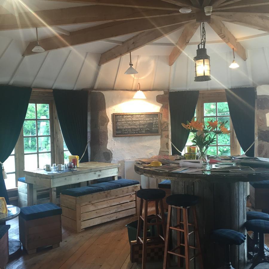 Lodge At Lochside Bridgend of Lintrathen Esterno foto