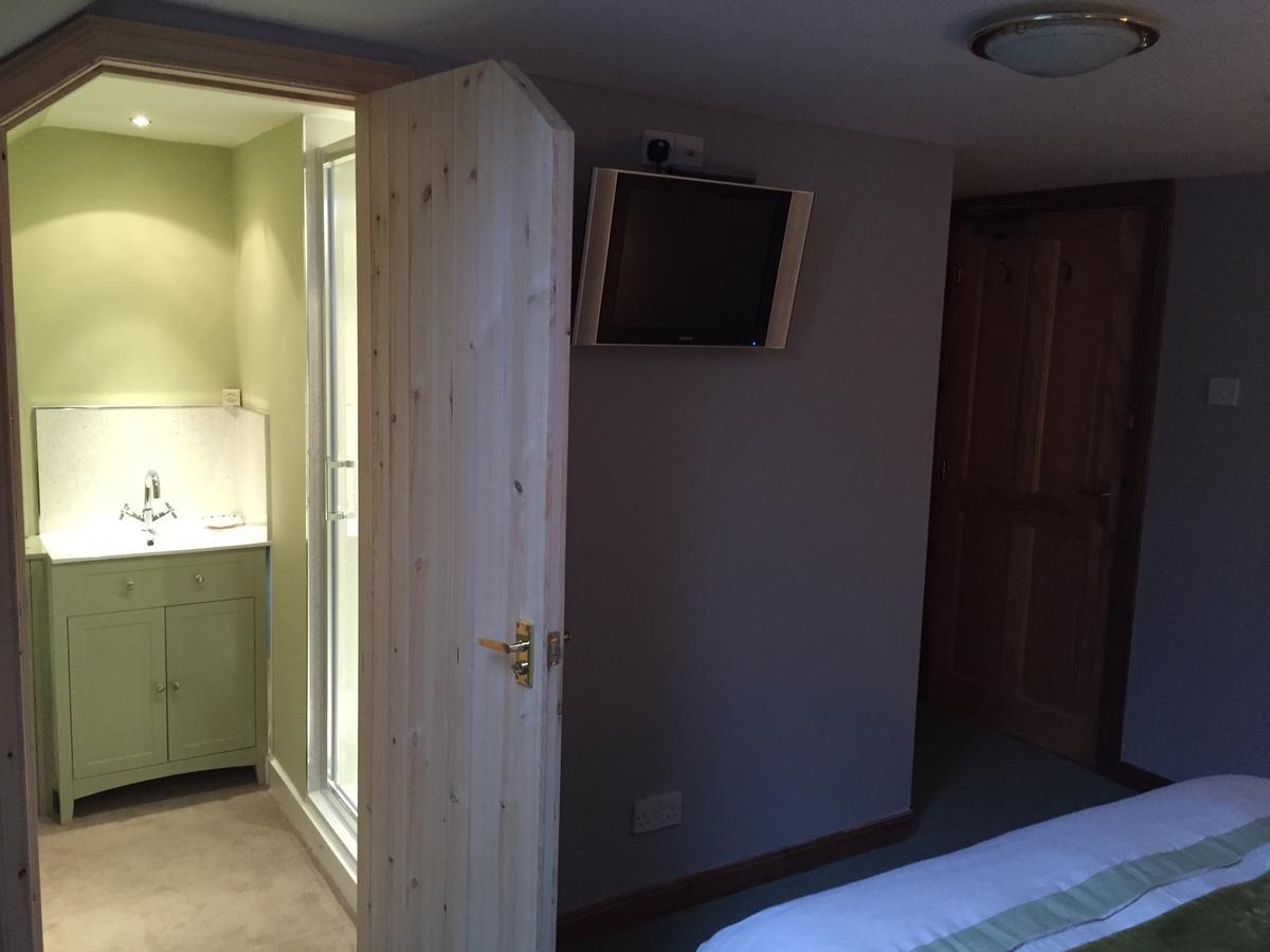 Lodge At Lochside Bridgend of Lintrathen Esterno foto